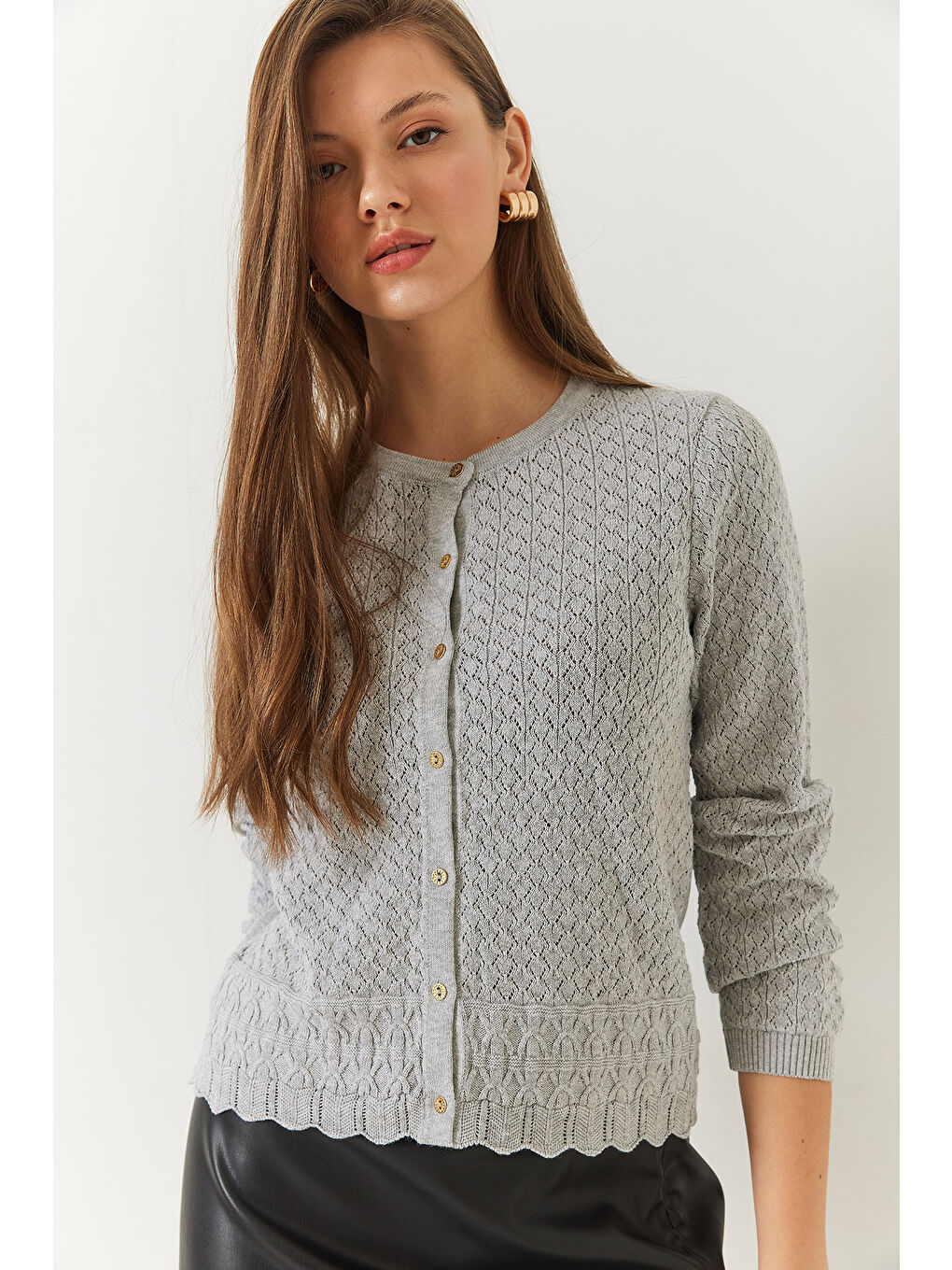 Gri Kadın Ajurlu Düğme Kapamalı Uzun Kollu Triko Hırka-3