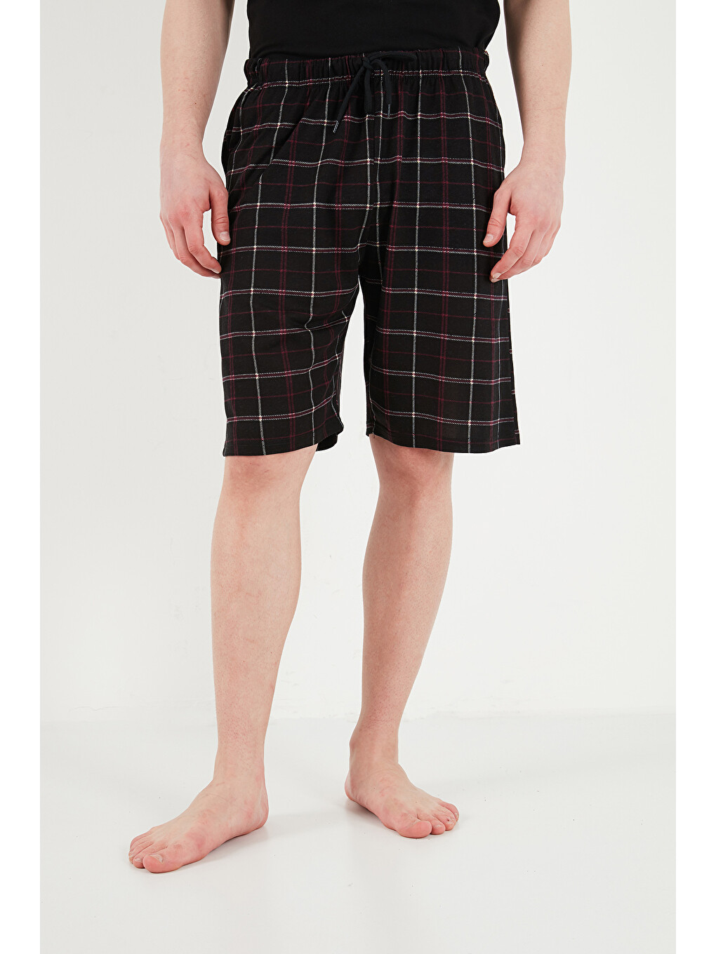 Siyah Pamuklu Regular Fit Bağlamalı Cepli Pijama Şort 6574004-1