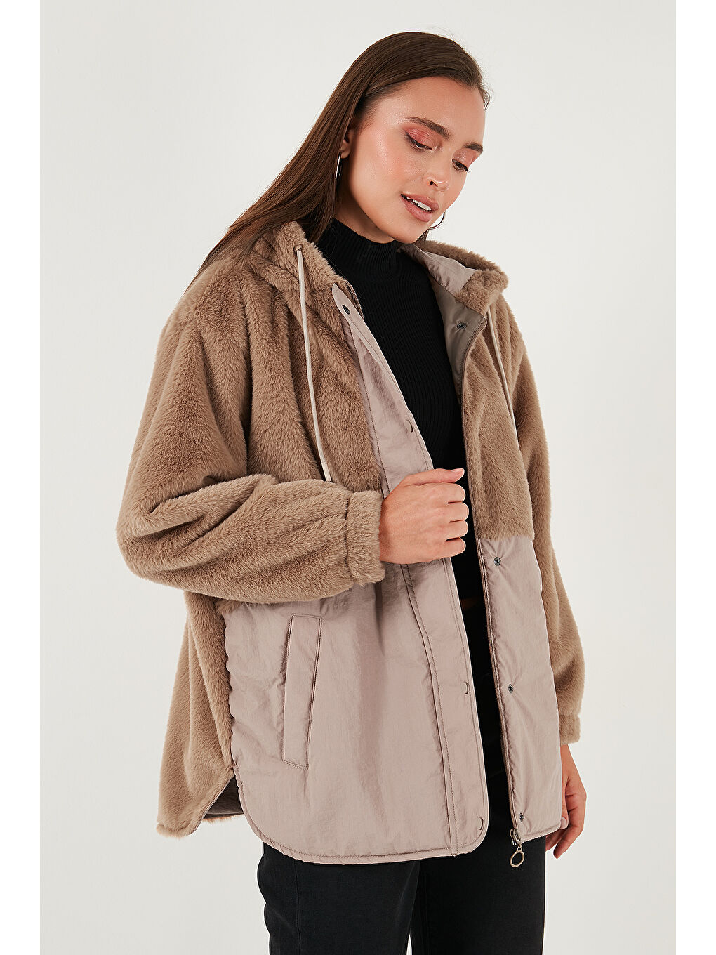 Bej Comfort Fit Kapüşonlu Yumuşak Dokulu Kadın Mont 497HOLLY