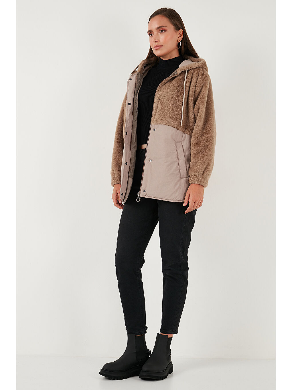 Bej Comfort Fit Kapüşonlu Yumuşak Dokulu Kadın Mont 497HOLLY-1