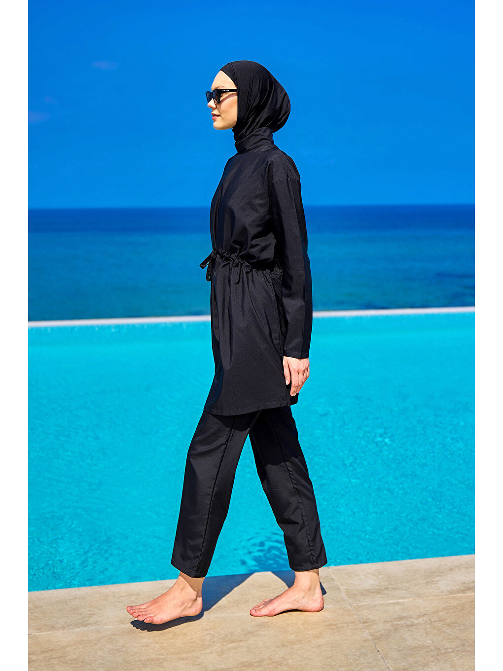 Siyah Hakim Yaka Tam Kapalı Tesettür Mayo Takımı A2502-1-2