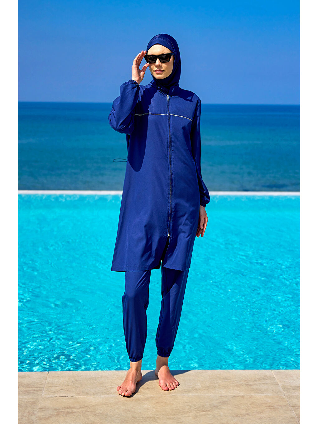 Lacivert Tam Kapalı Tesettür Mayo Takımı Su İtici Kumaş A2501-2-1