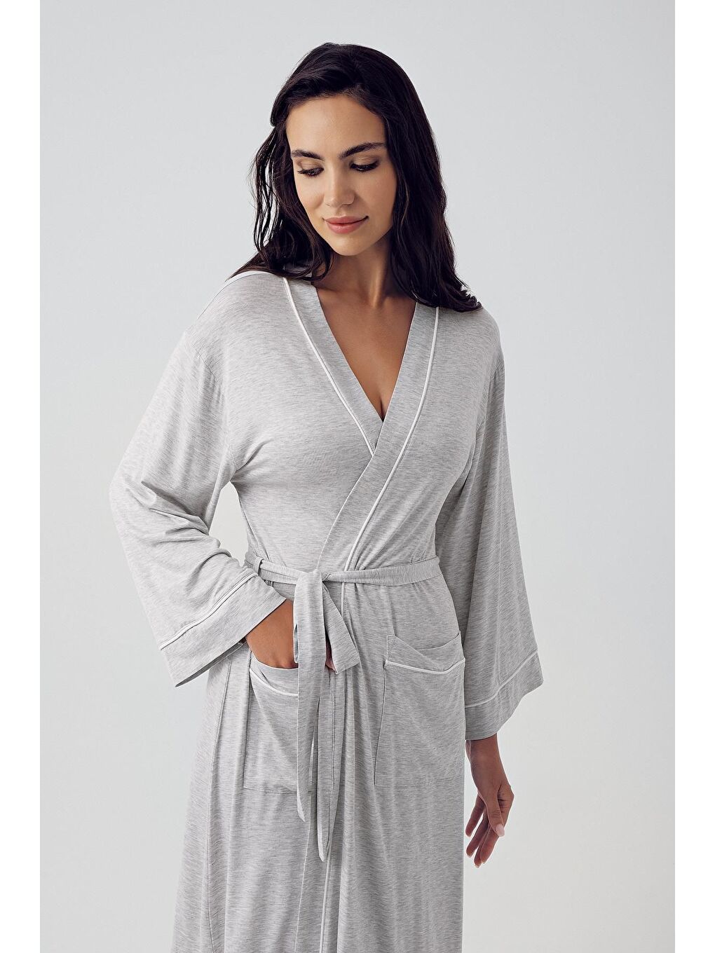 Gri Dantelli Uzun Kollu Esnek Viskoz Kısa Sabahlık 15503-1