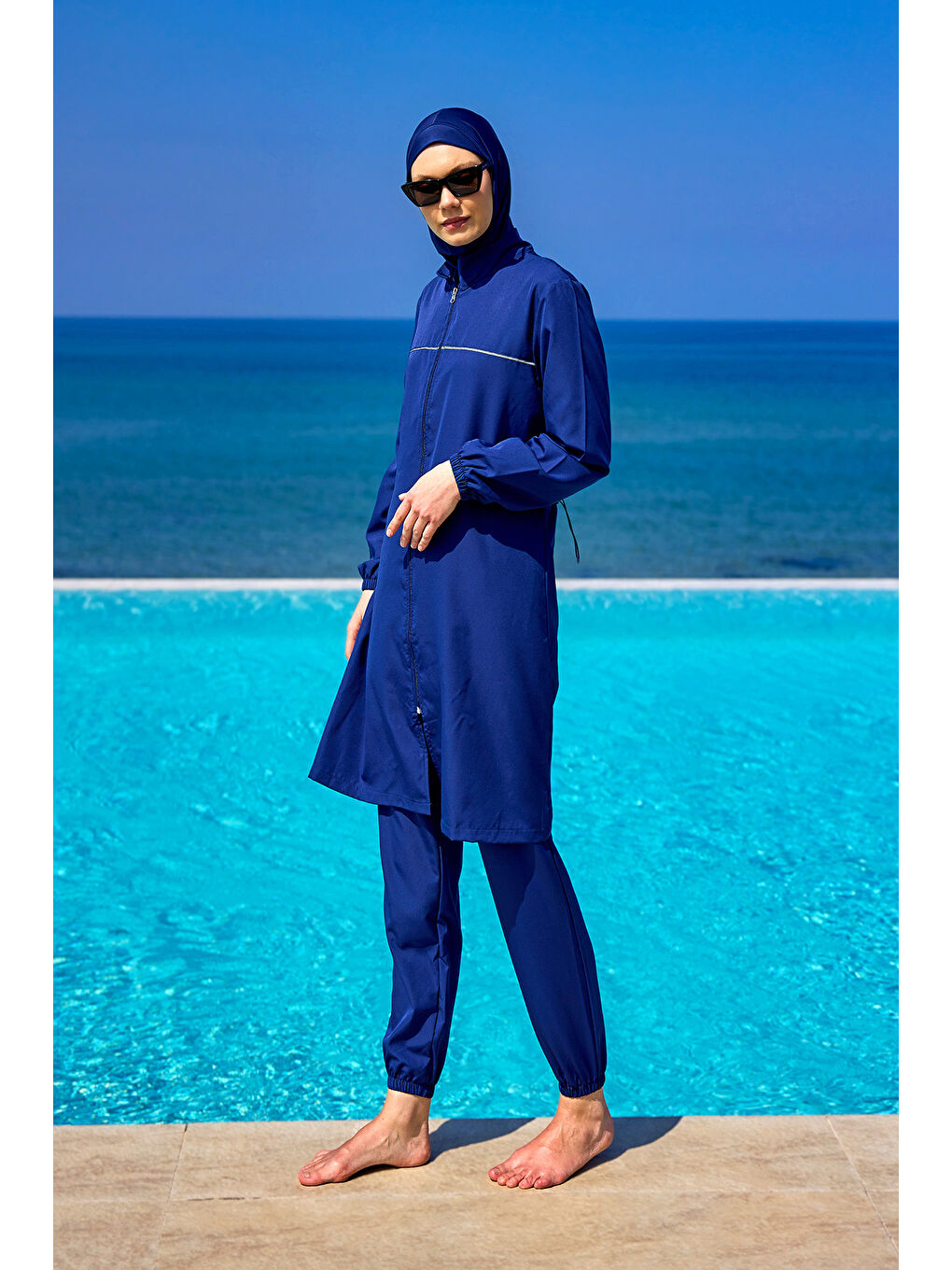 Lacivert Tam Kapalı Tesettür Mayo Takımı Su İtici Kumaş A2501-2-2