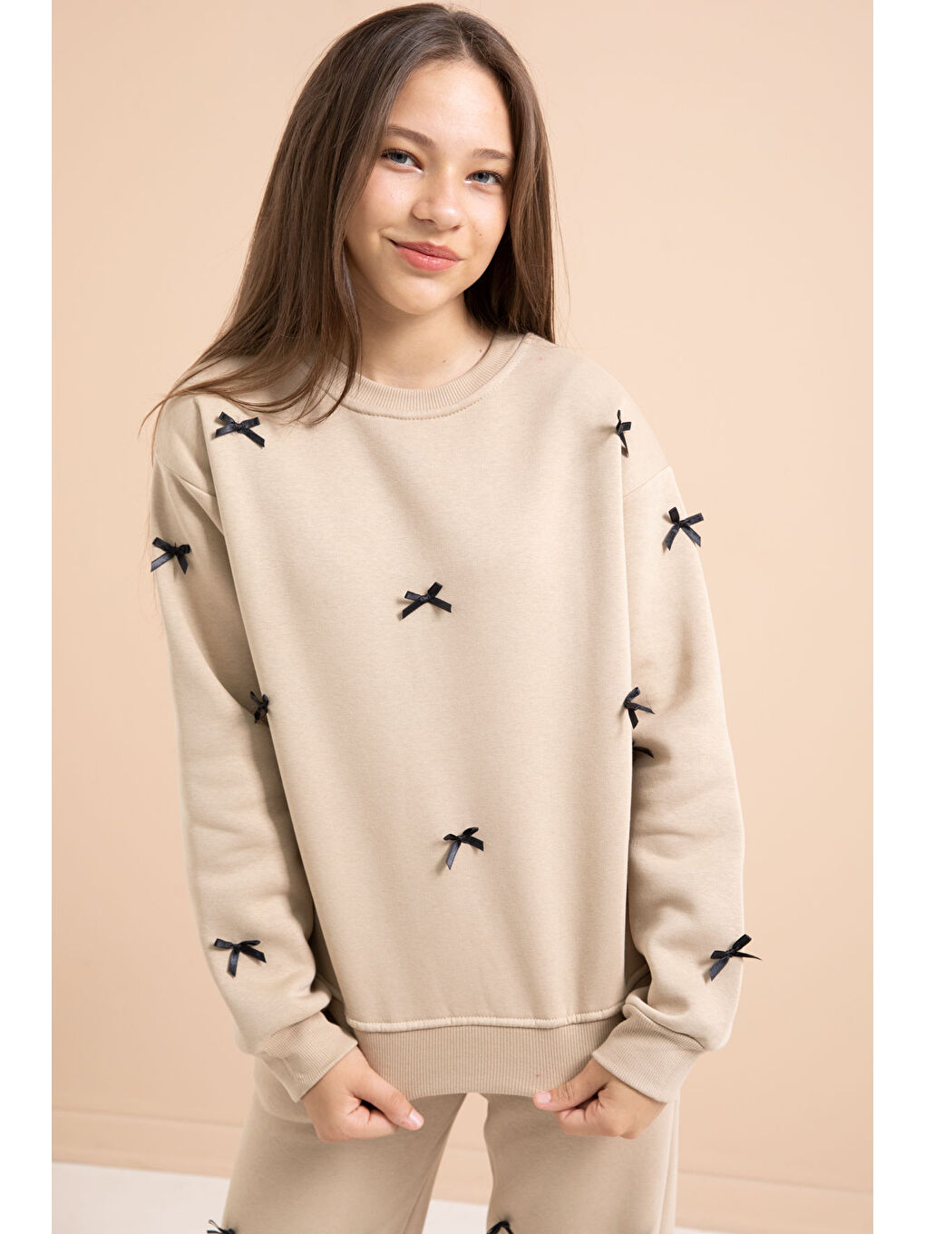 Bej Fiyonk Nakışlı Bisiklet Yaka Kız Çocuk Şardonlu Eşofman Takımı 21287-2