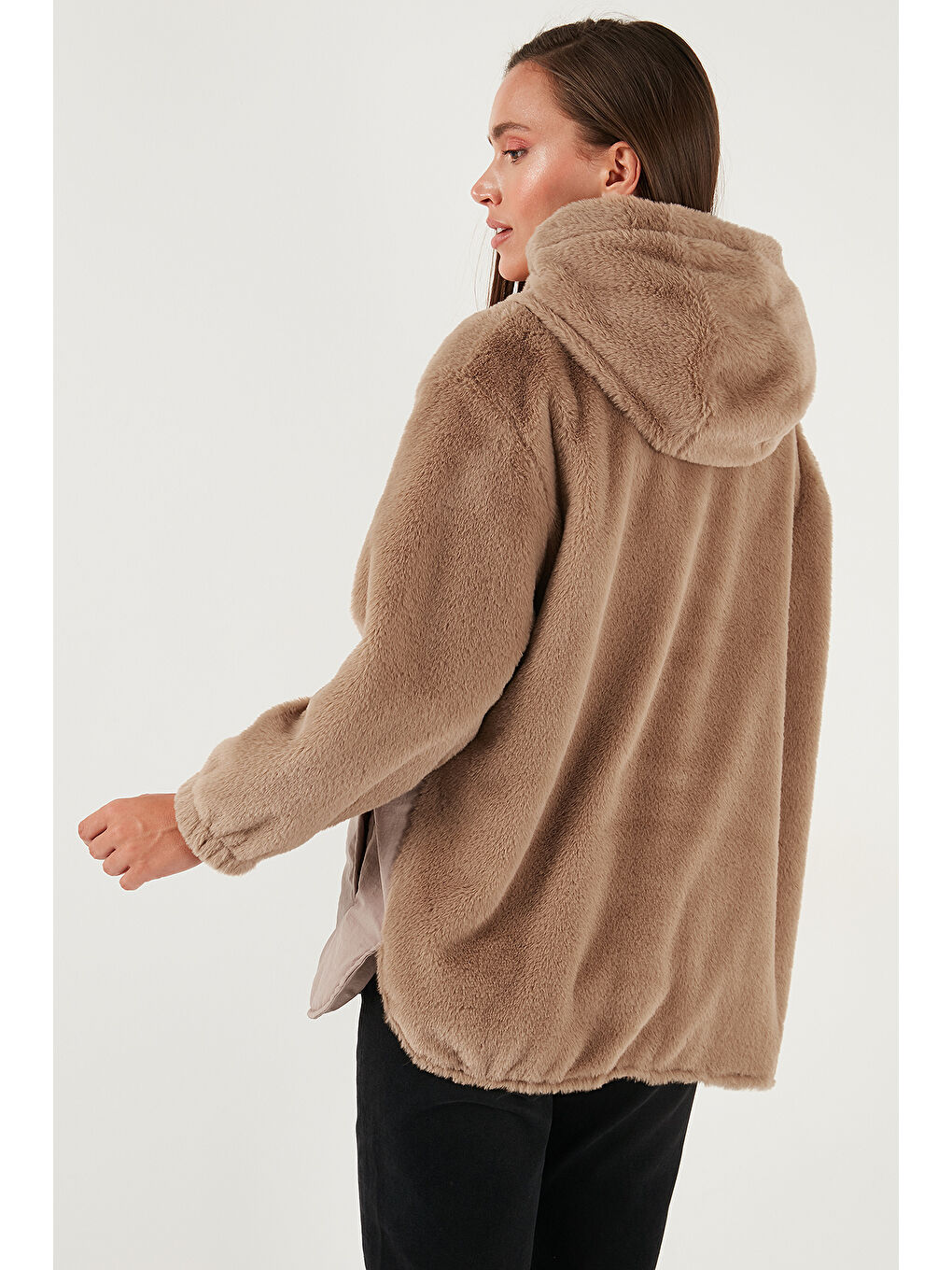 Bej Comfort Fit Kapüşonlu Yumuşak Dokulu Kadın Mont 497HOLLY-6