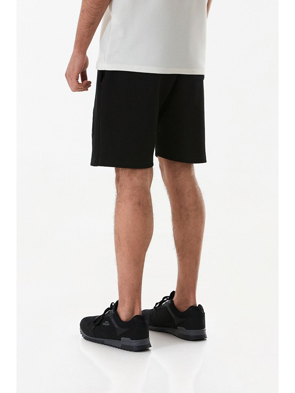 Siyah A Nakışlı Beli Bağlamalı Cepli Şort-2