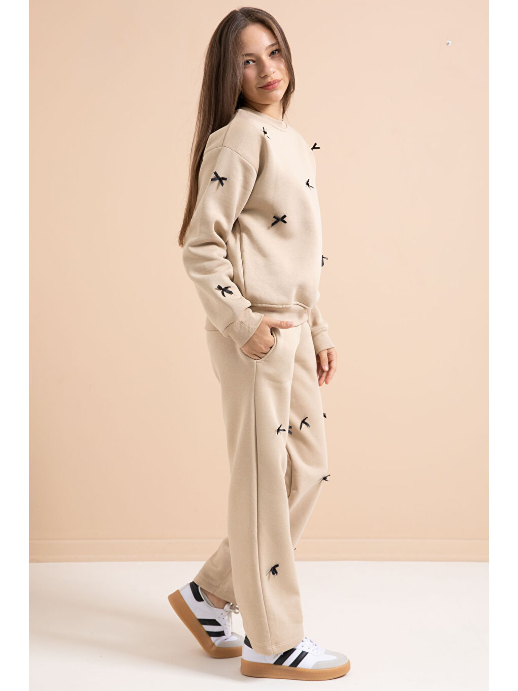 Bej Fiyonk Nakışlı Bisiklet Yaka Kız Çocuk Şardonlu Eşofman Takımı 21287-3