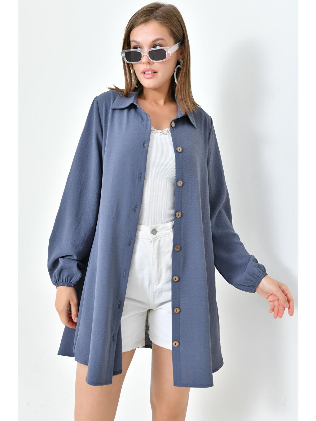 Antrasit Kadın Gömlek Yaka Ahşap Düğmeli Kolağzı Lastikli Aerobin Dokuma Tunik - Regular Fit-6