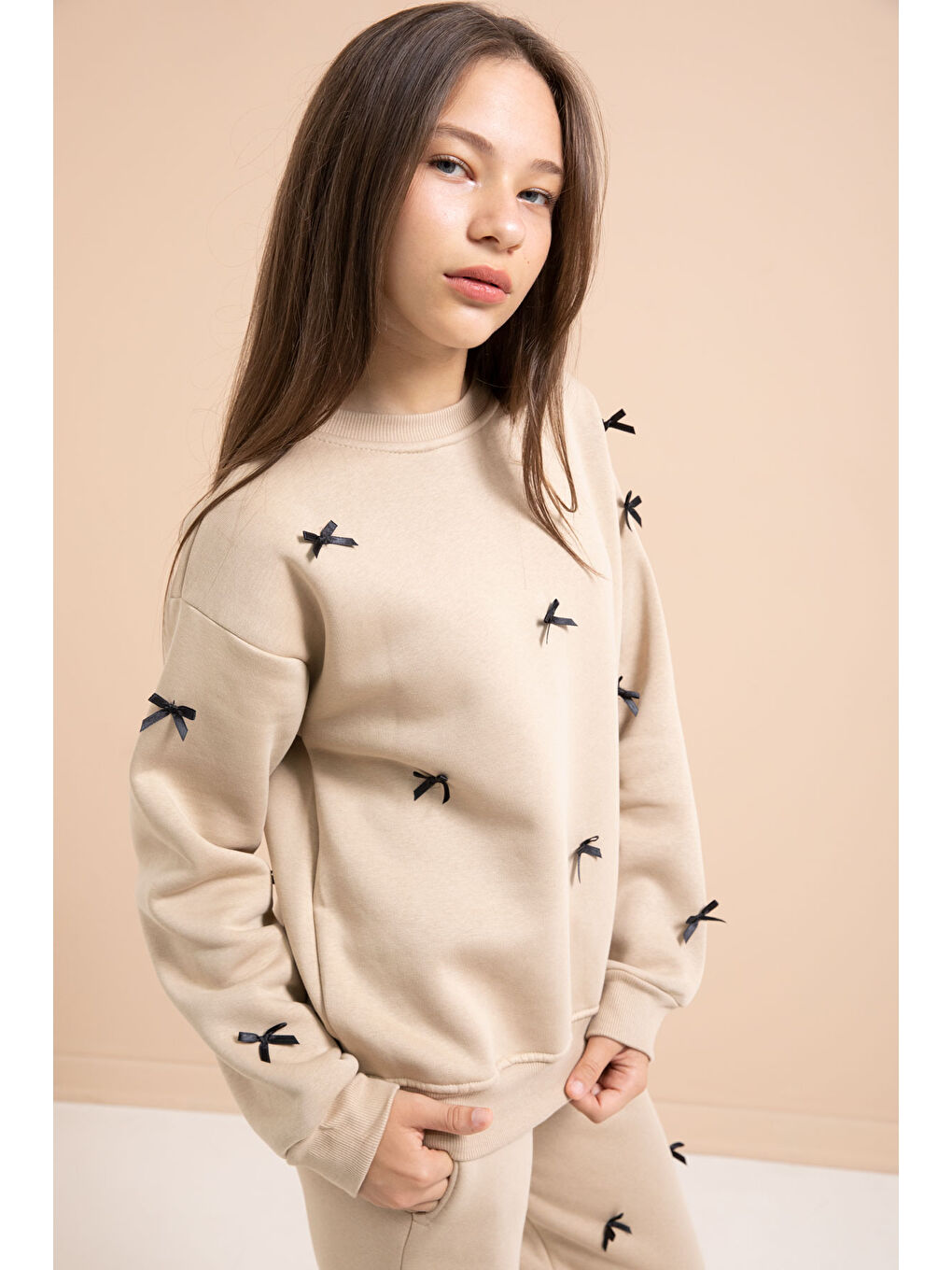 Bej Fiyonk Nakışlı Bisiklet Yaka Kız Çocuk Şardonlu Eşofman Takımı 21287-4