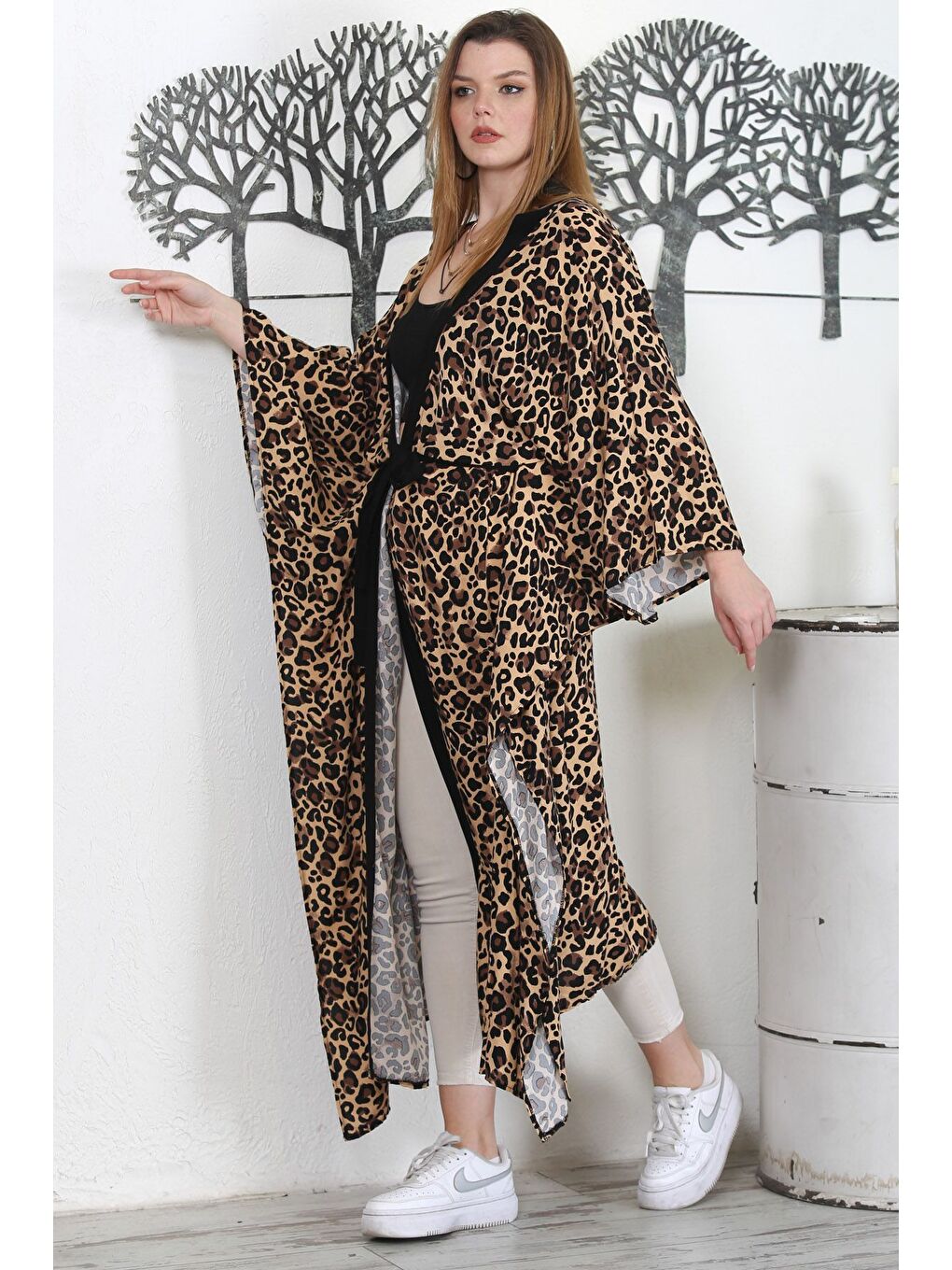 Kahverengi Leopar Rengi Allover Baskılı Kuşaklı Casual Oversize Dokuma Kimono Ceket-1