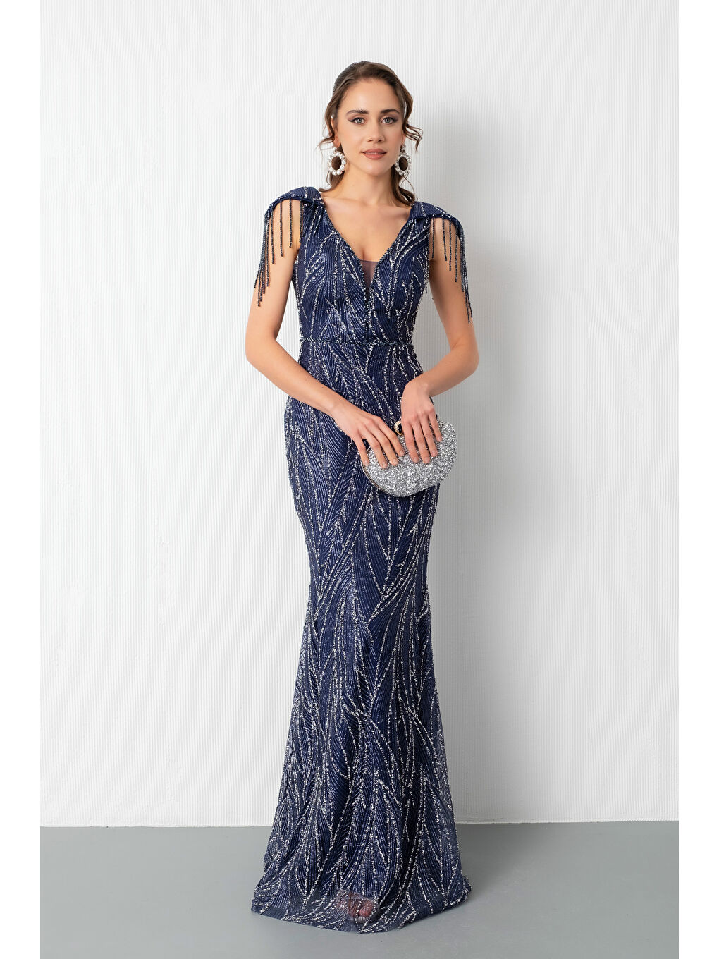 Kadın Lacivert Omuz Detay Simli Uzun Abiye Elbise