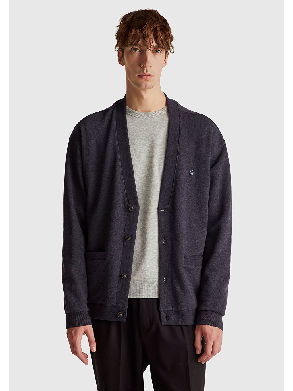 Erkek Lacivert %100 Pamuk Logo İşlemeli Cep Detaylı Düğmeli Hırka