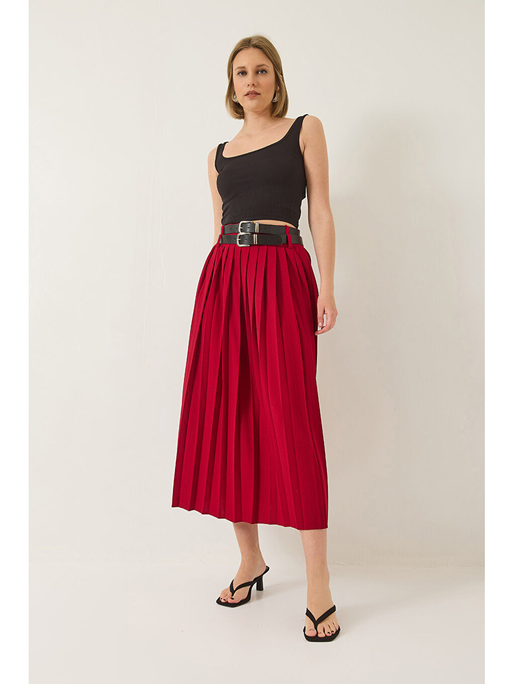 Bordo Kadın Çift Kemerli Yırtmaç Detaylı Piliseli Uzun Etek-1