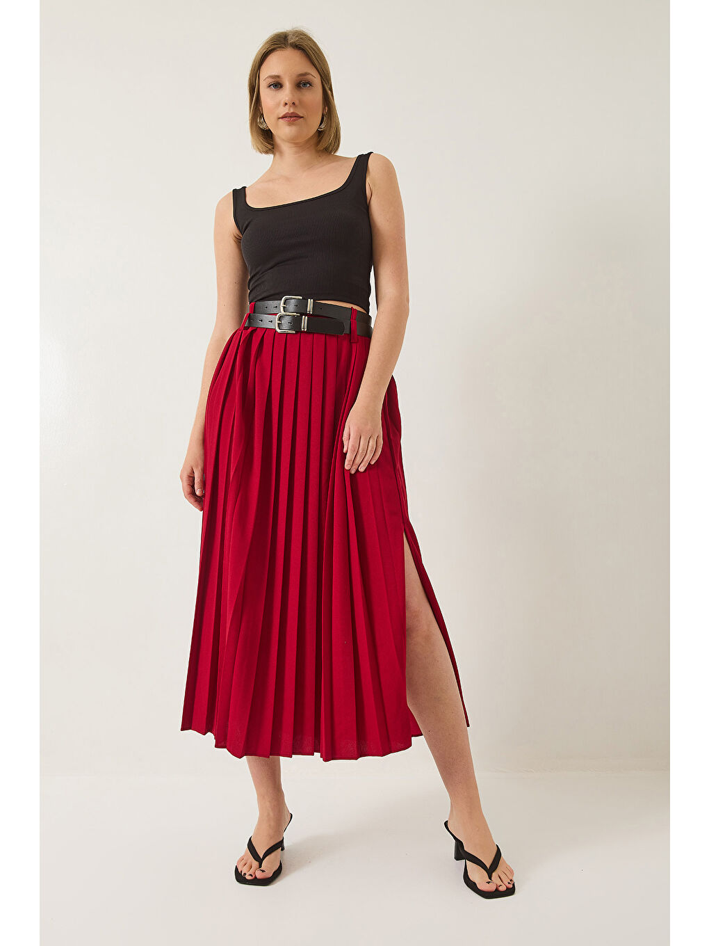 Bordo Kadın Çift Kemerli Yırtmaç Detaylı Piliseli Uzun Etek-3