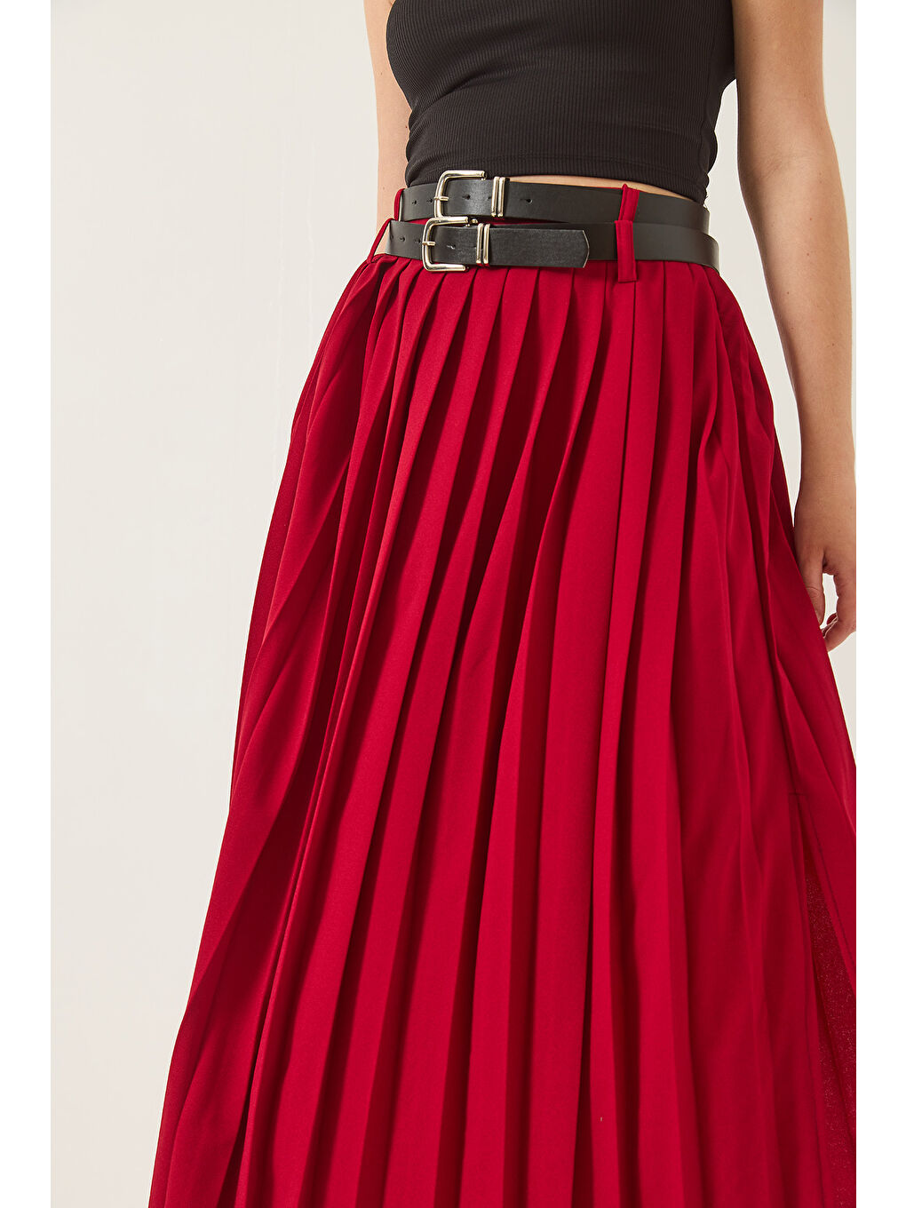 Bordo Kadın Çift Kemerli Yırtmaç Detaylı Piliseli Uzun Etek-4