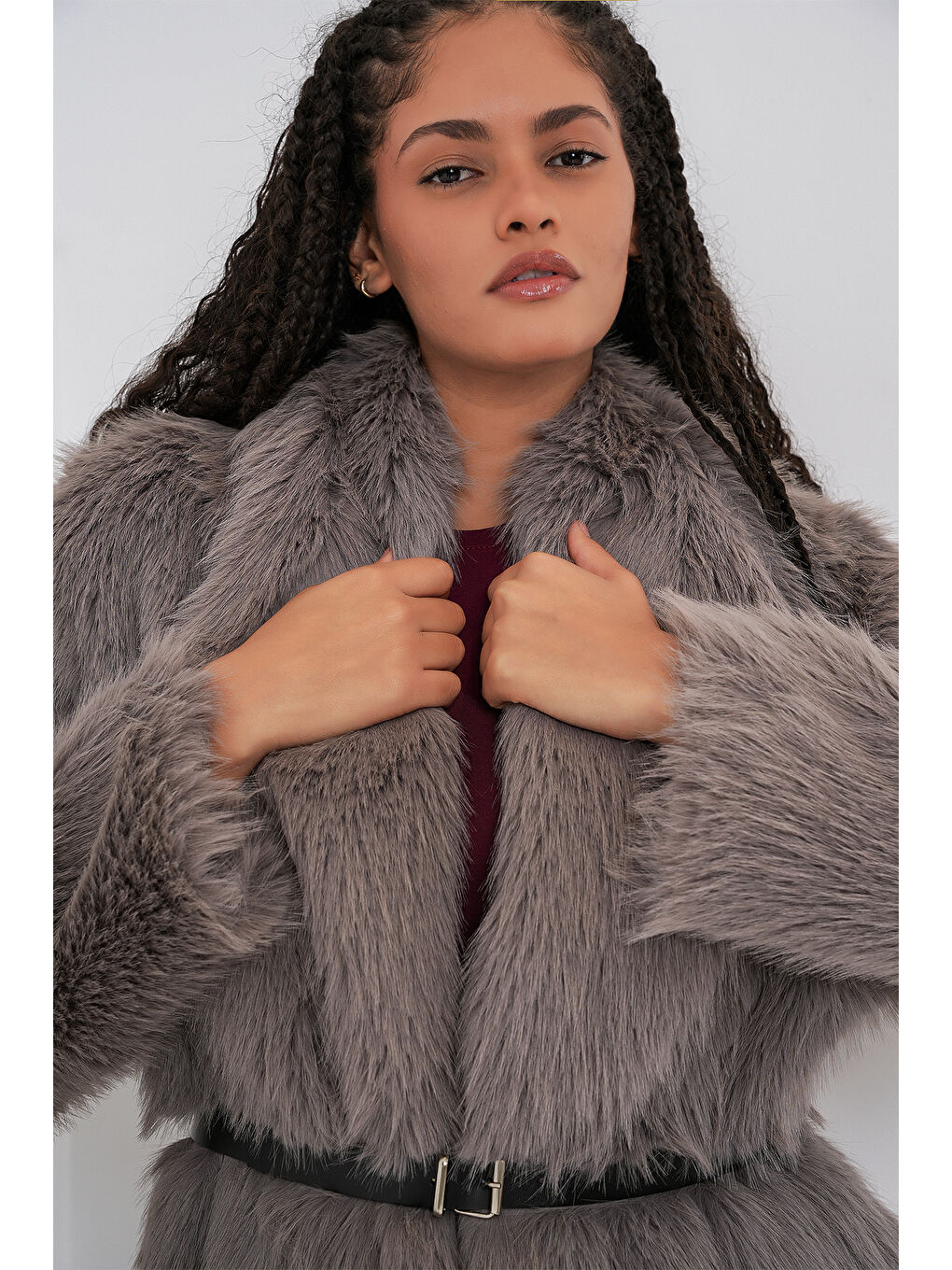 Gri Kadın Kemerli Oversize Kürklü Kaban 9156 - Füme-3