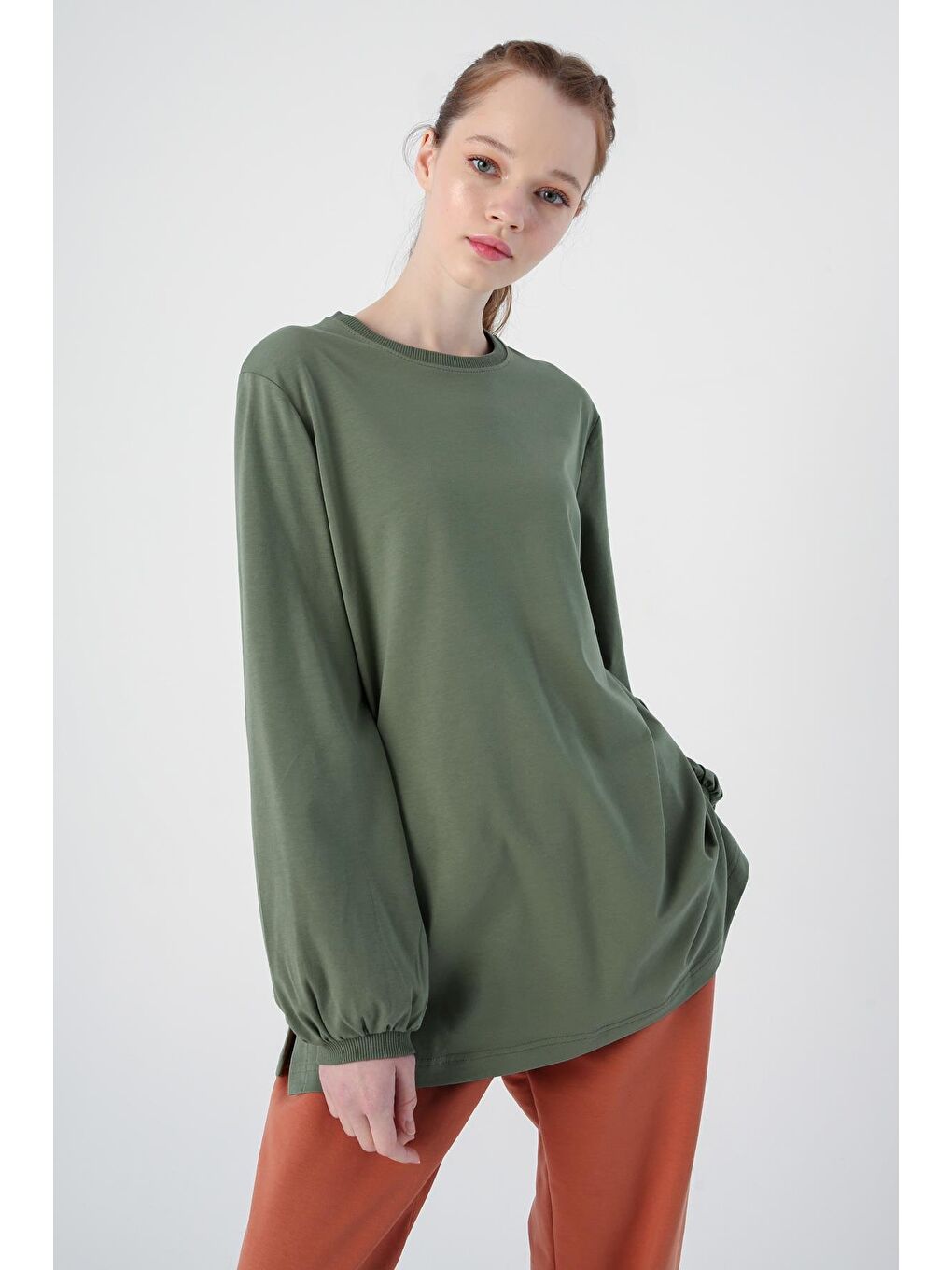 Haki Bisiklet Yaka Kol Ucu Büzgülü Elastanlı Pamuklu Bluz