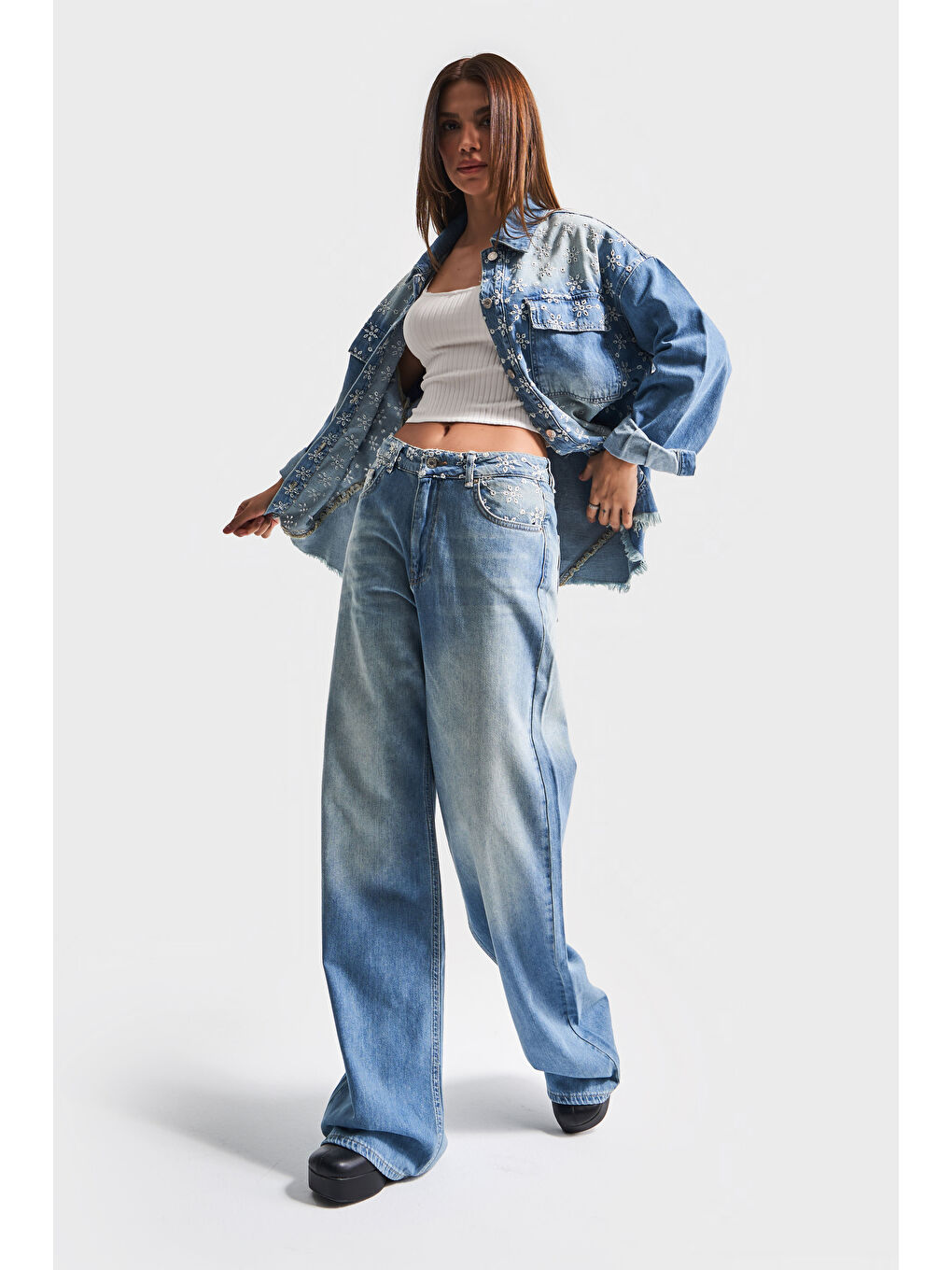 Mavi Kadın Jean Rengi 2S5-75 Midrise Wide Leg Kemeri Çiçek Nakışlı %100 Pamuk Tasarım Denim Jean-5