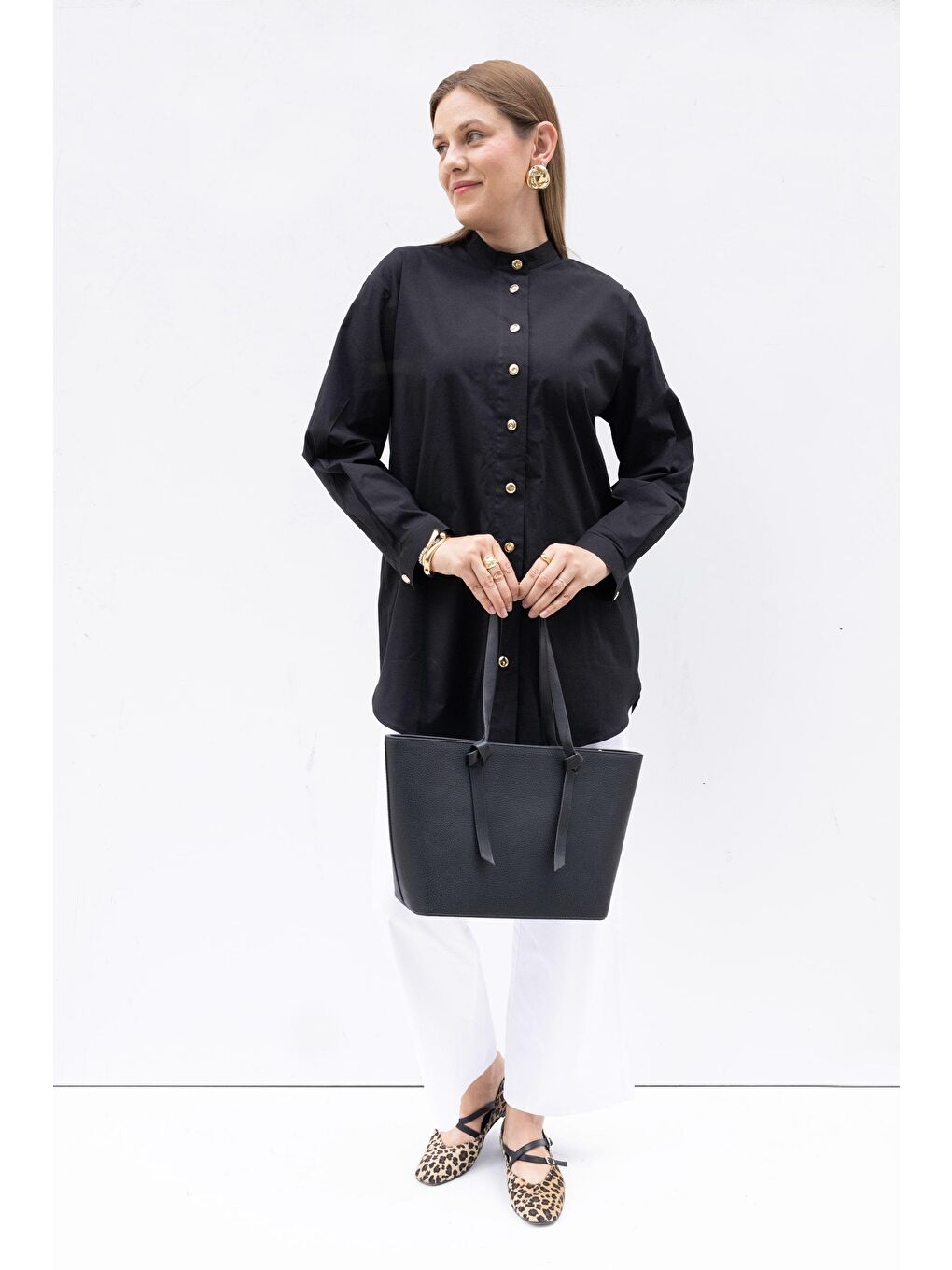 Siyah-Gold Dügmeli Pamuklu Poplin Gömlek