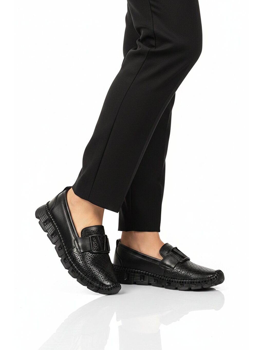 Siyah Hakiki Deri Kadın Casual Ayakkabı 0005 Z-1