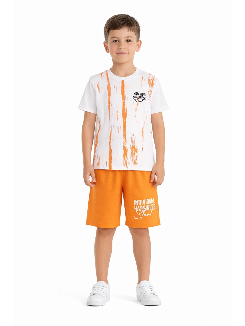 Turuncu Desenli Tişörtlü Erkek Çocuk Yazı Baskılı Şortlu Takım 23788