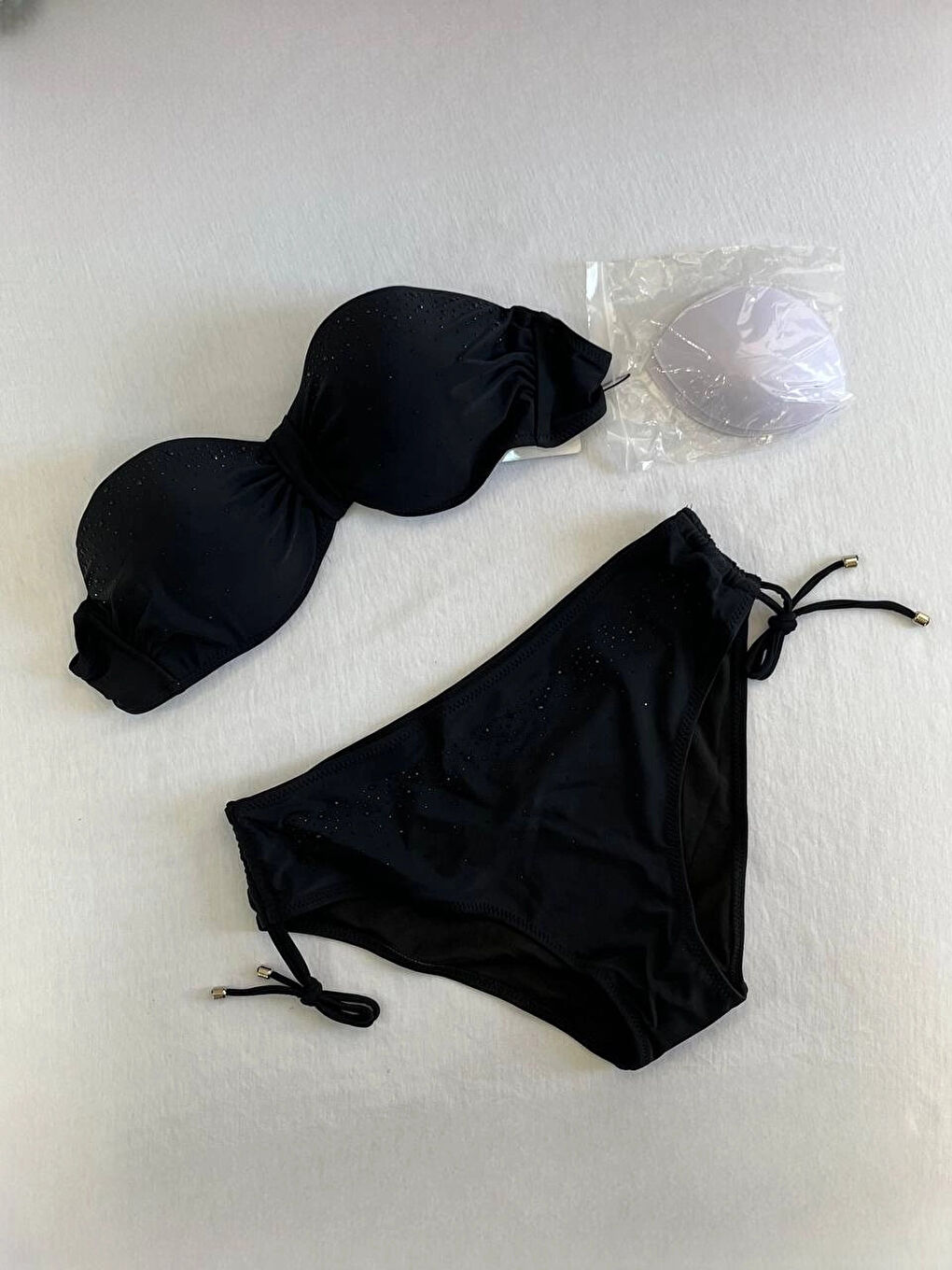 Kadın Siyah Taş İşlemeli Astarlı Bikini Takım HZL25S-LC3361-2