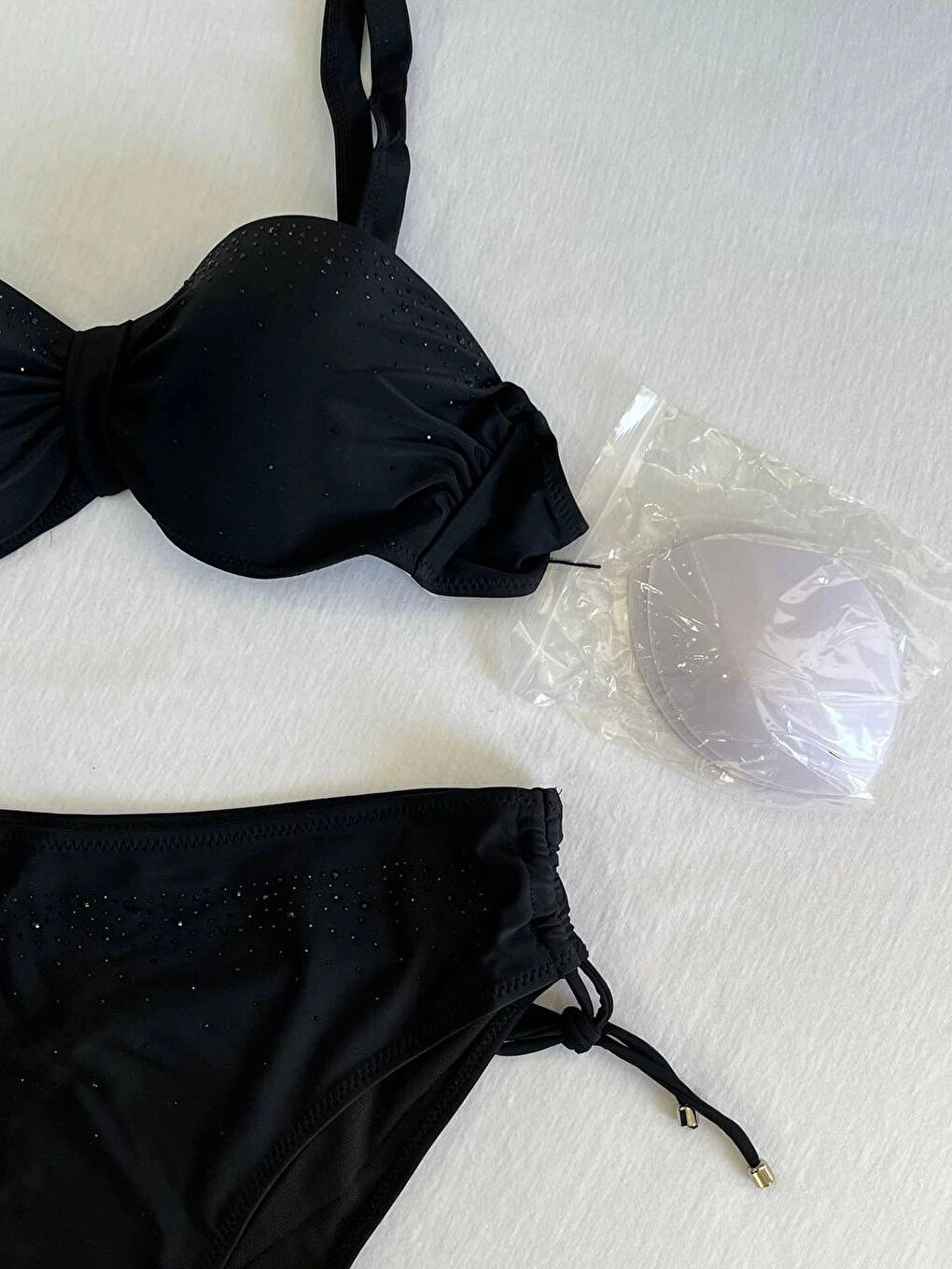 Kadın Siyah Taş İşlemeli Astarlı Bikini Takım HZL25S-LC3361-3