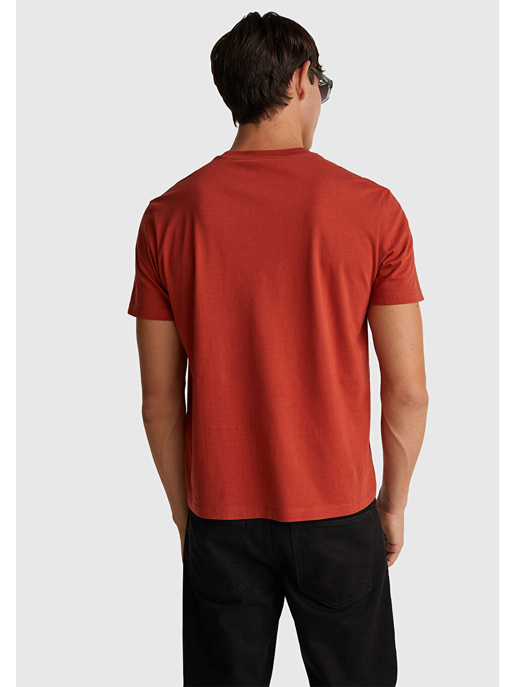 Erkek Kırmızı-UCB %100 Pamuk Önü Logo Baskılı Relax Fit T-Shirt-2