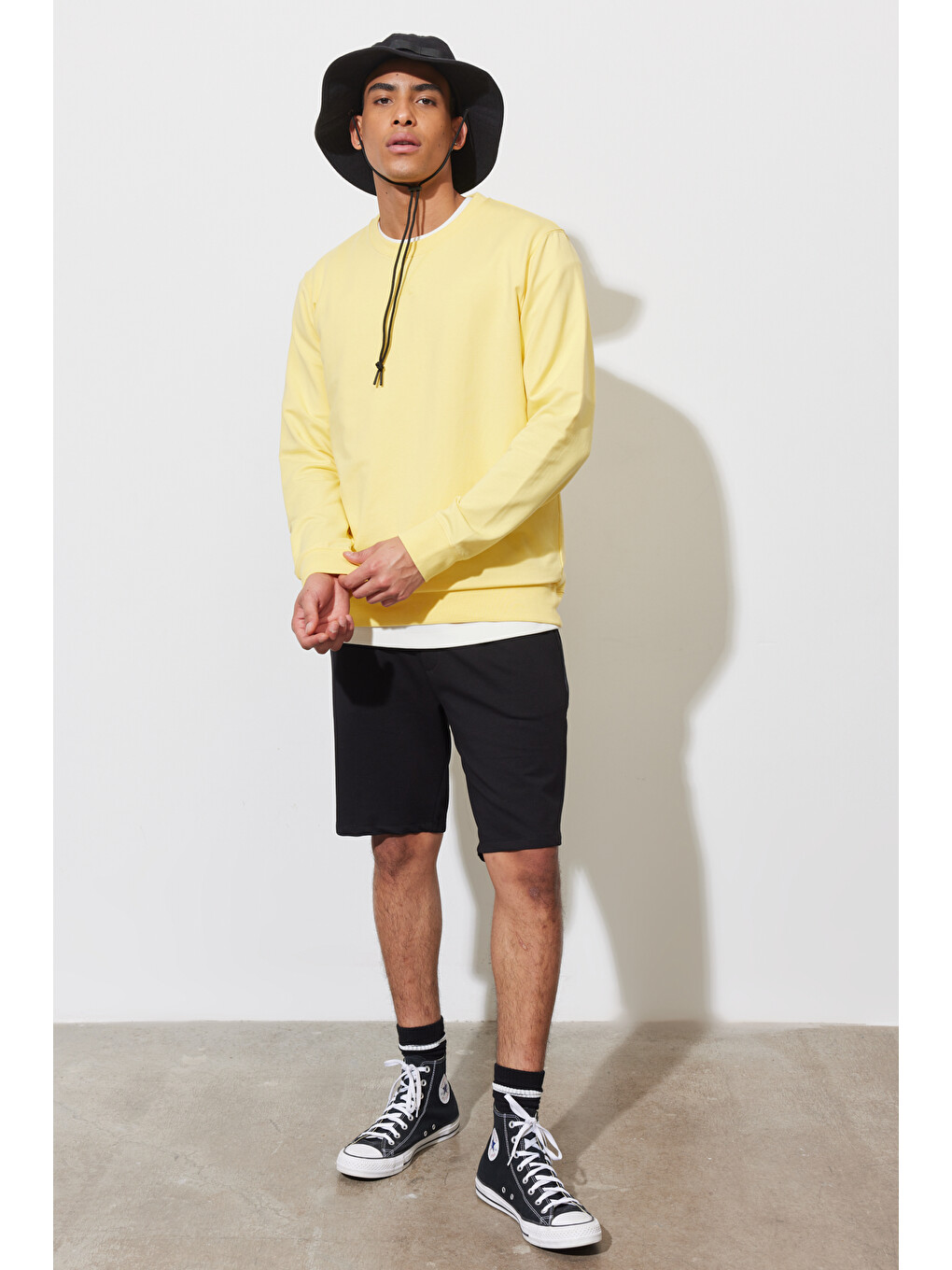 Erkek Sarı Standart Fit Normal Kesim Bisiklet Yaka Sweatshirt-1