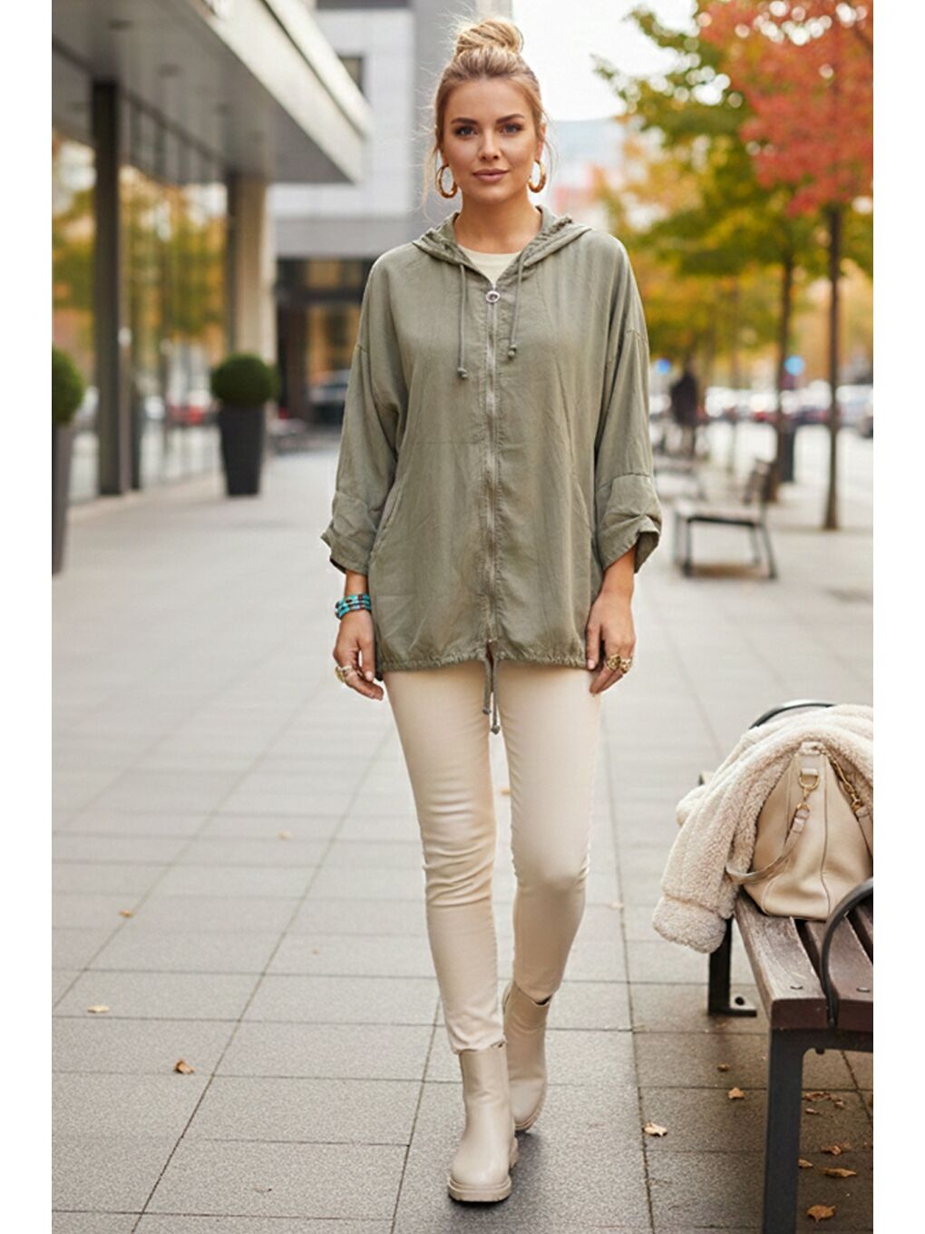 Bej İtalyan Vizon Kapüşonlu 3/4 Kol Fermuarlı Cepli Casual Pamuklu Dokuma Ceket 70 70-3