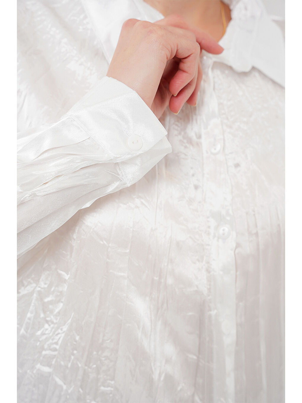 Kadın Kırışık Saten Gömlek 20316 - Beyaz-3