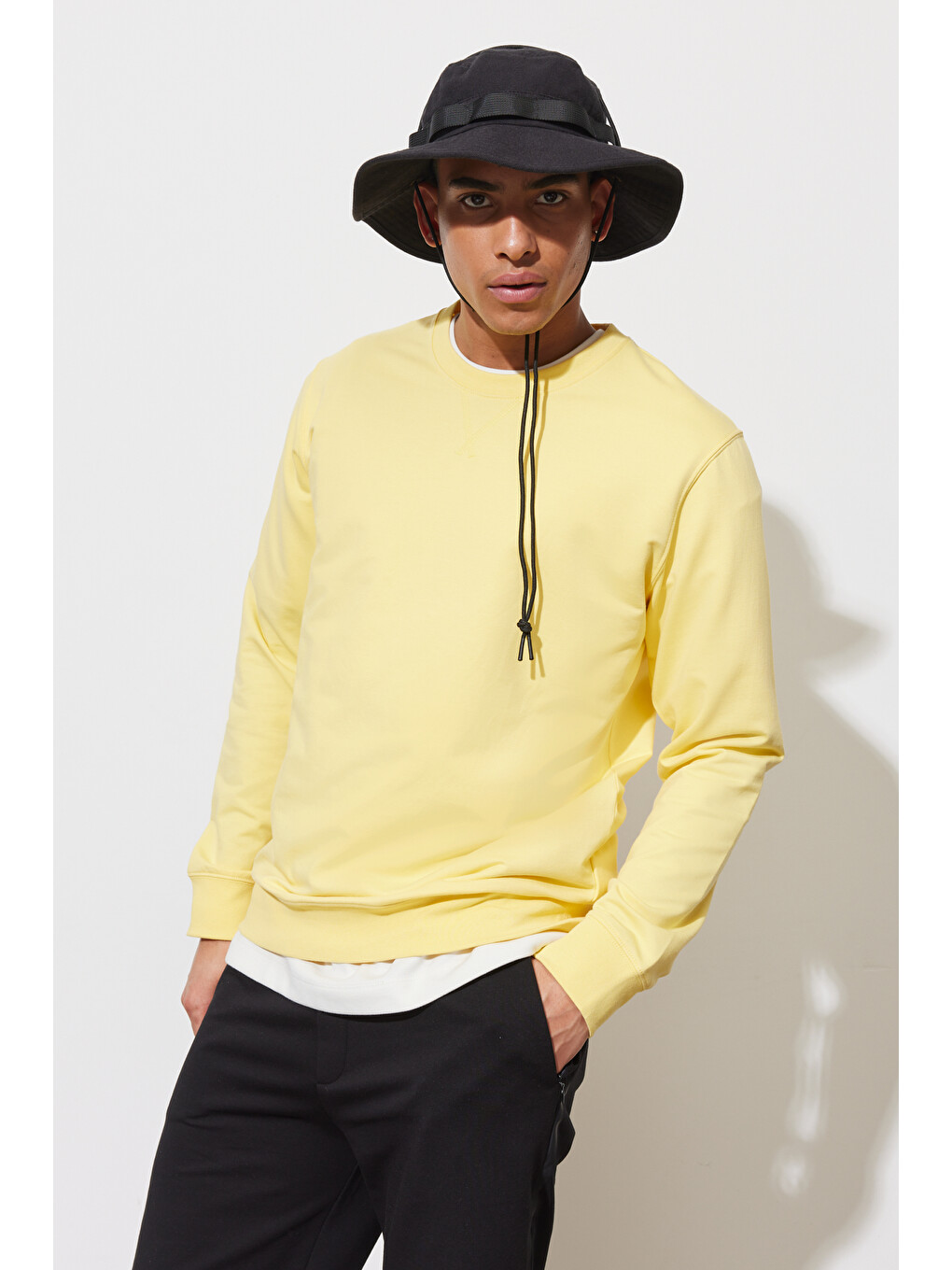 Erkek Sarı Standart Fit Normal Kesim Bisiklet Yaka Sweatshirt-4