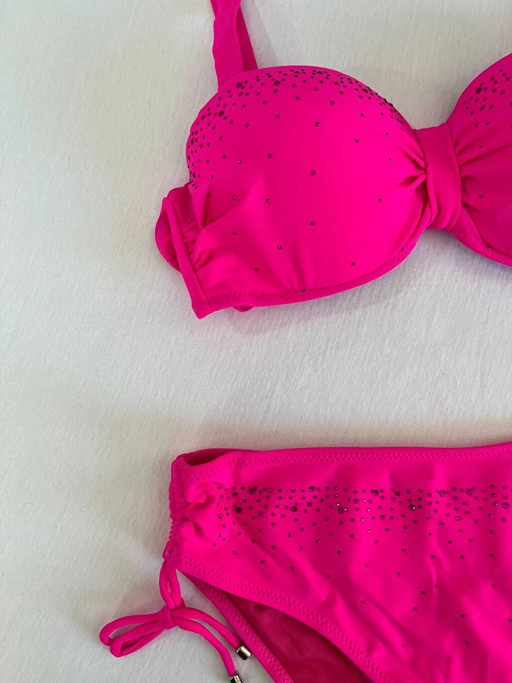 Kadın Fuşya Taş İşlemeli Astarlı Bikini Takım HZL25S-LC3361-2