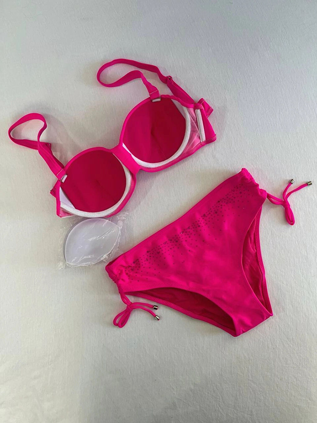 Kadın Fuşya Taş İşlemeli Astarlı Bikini Takım HZL25S-LC3361-3
