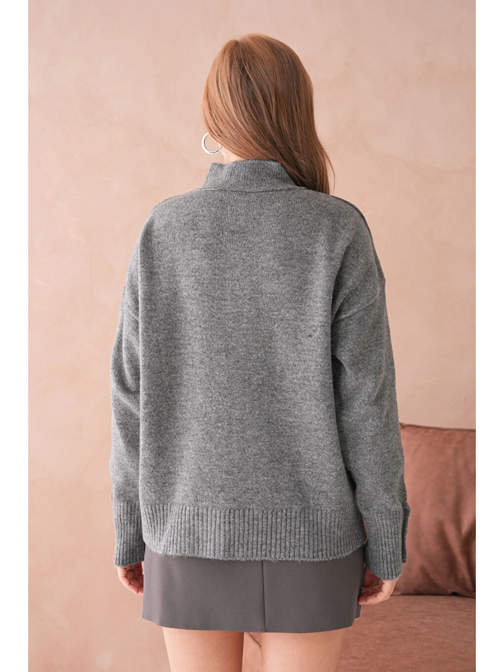 Antrasit Kadın Dik Yaka Kolları Düğme Detaylı Yumuşak Dokulu Şardonlu Triko Kazak-4