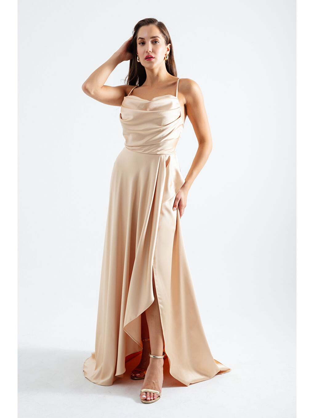 Sarı Kadın Gold Volanlı Yırtmaçlı Saten Abiye & Mezuniyet Elbisesi-2