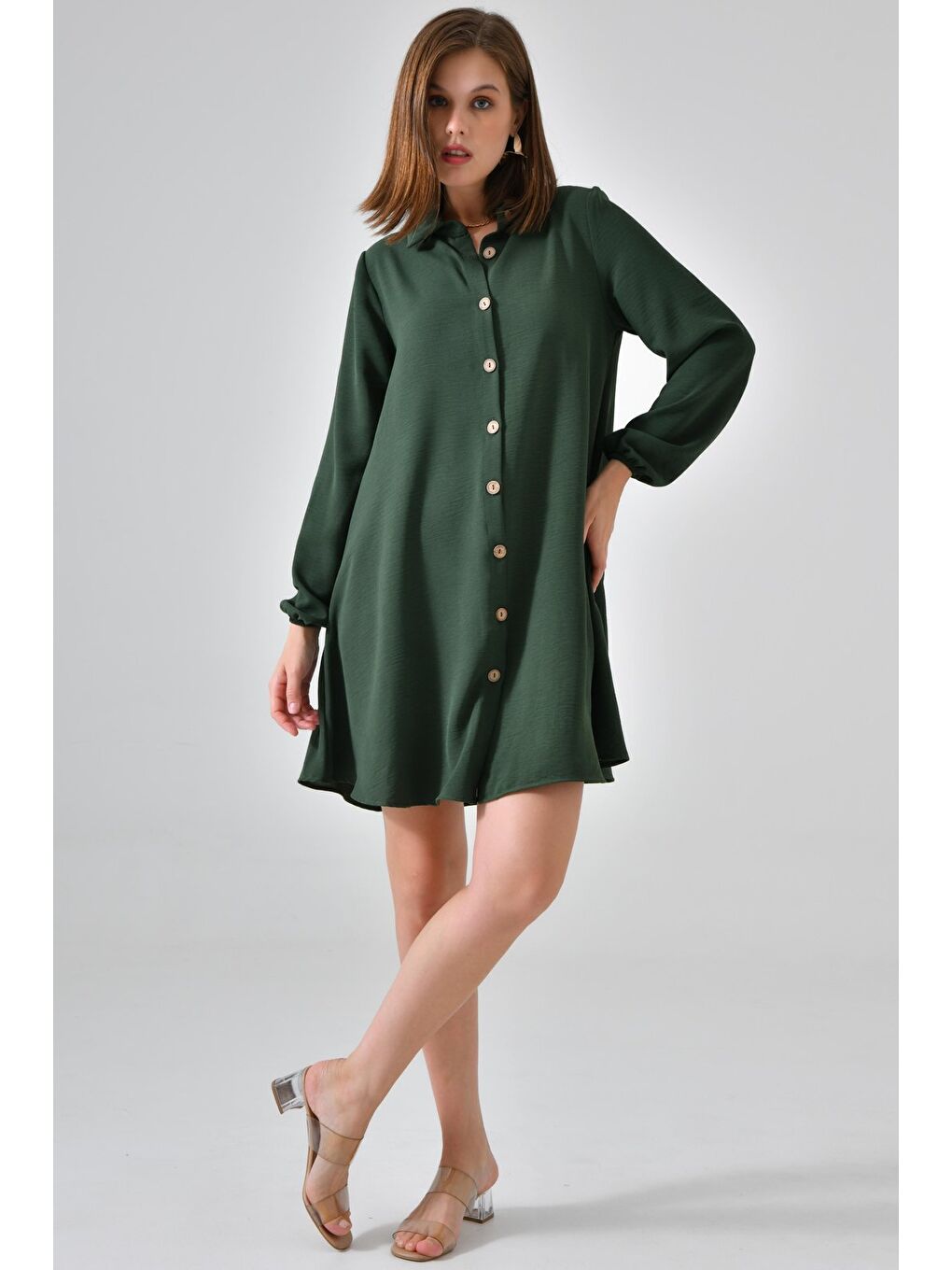 Koyu Haki Kadın Gömlek Yaka Ahşap Düğmeli Kolağzı Lastikli Aerobin Dokuma Tunik - Regular Fit-2