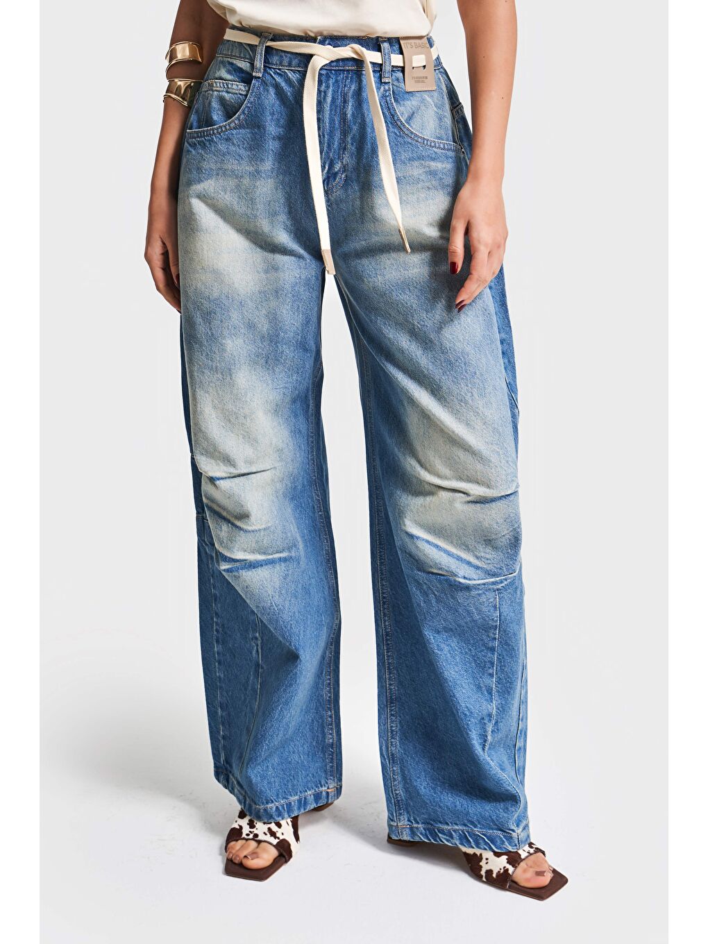 Mavi Kadın T.Kot Rengi 2S5-65 Barrel Balon Fit Bol Kesim Kemer Detaylı %100 Pamuk Denim Jean