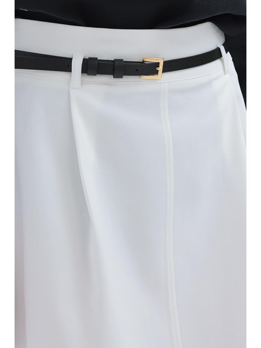 Beyaz Beli Kemerli Elastanlı Çan Etek-3
