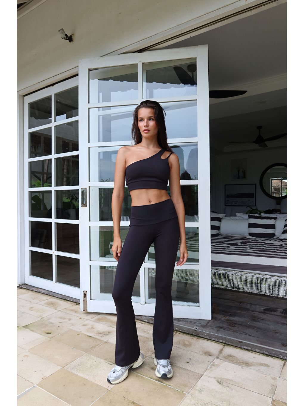 Asana Geniş Paça Spor Siyah Pantolon