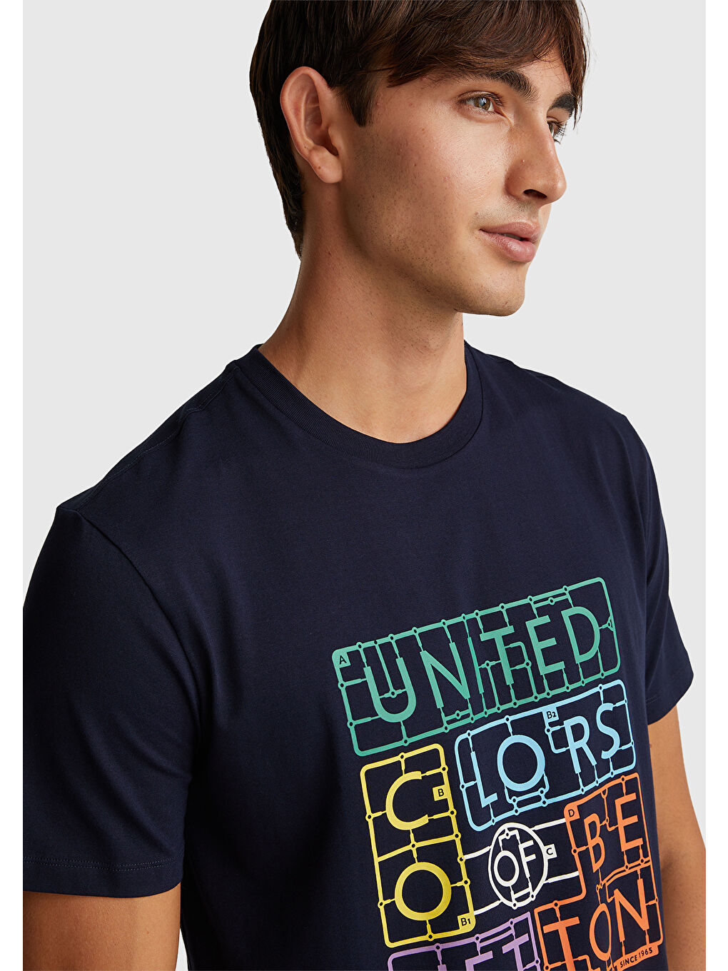 Erkek Lacivert-Renkli Baskılı %100 Pamuk Önü Logo Baskılı Relax Fit T-Shirt-5