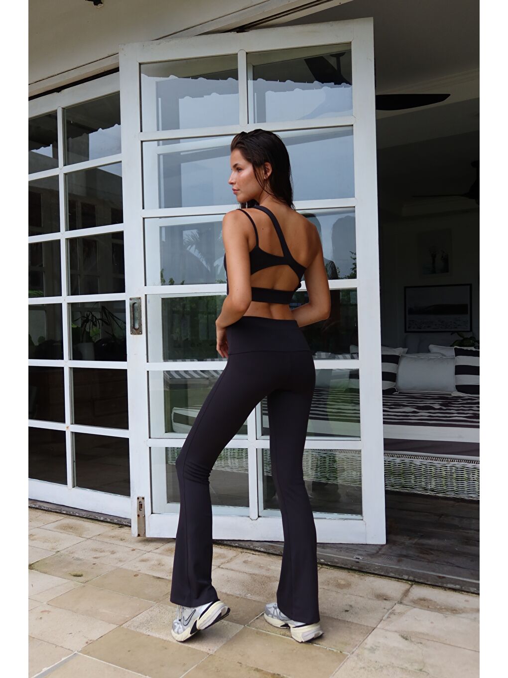 Asana Geniş Paça Spor Siyah Pantolon-2