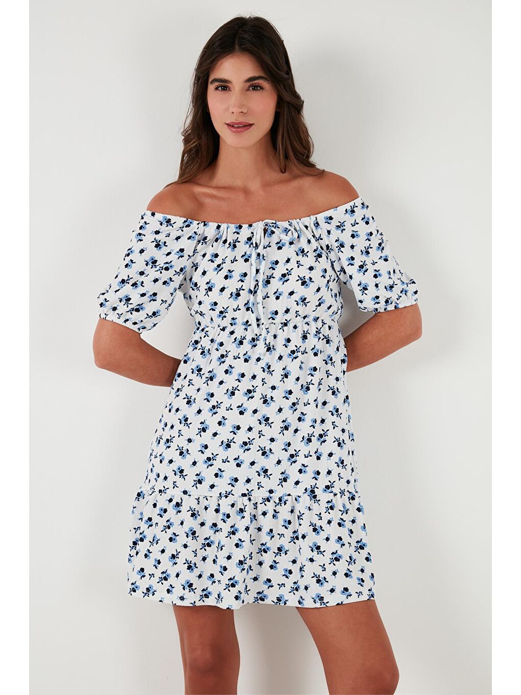 Beyaz Desenli Slim Fit Carmen Yaka Mini Elbise 5865620-4