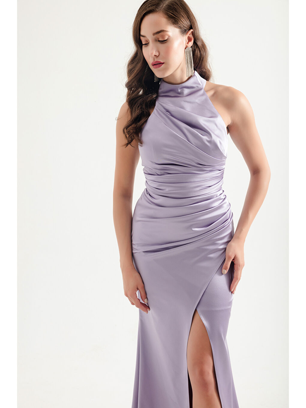 Kadın Lila Halter Yaka Yırtmaçlı Uzun Saten Abiye Elbise-2