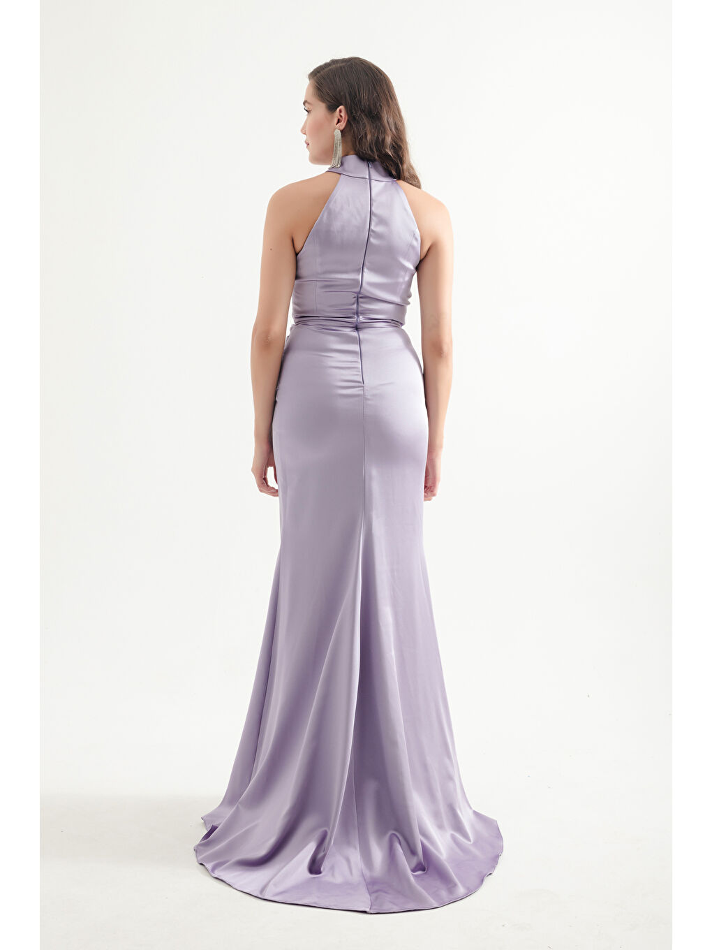 Kadın Lila Halter Yaka Yırtmaçlı Uzun Saten Abiye Elbise-4