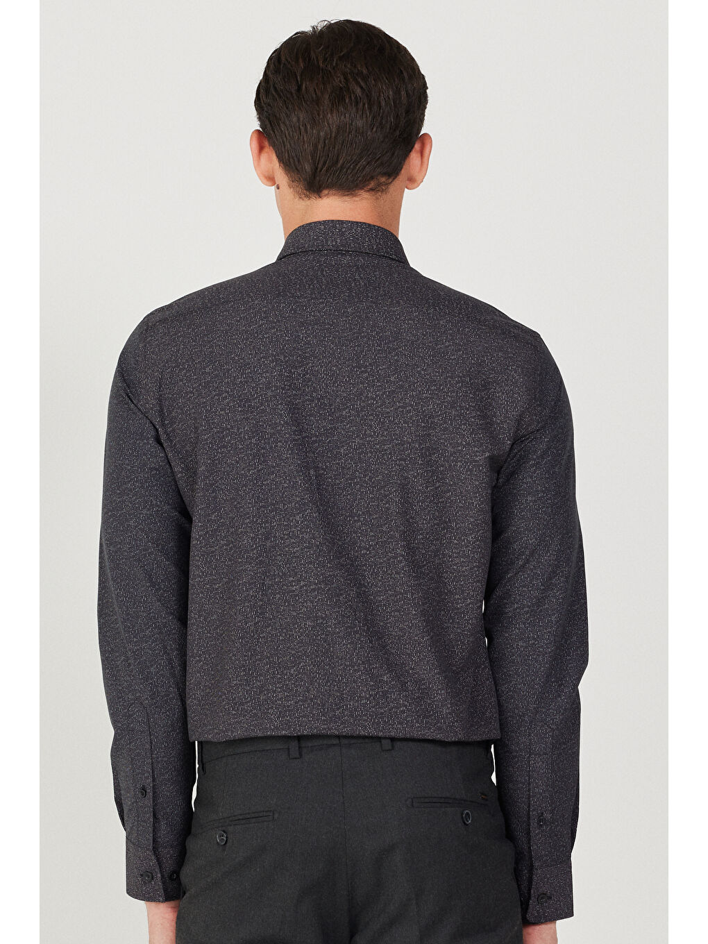 Erkek Siyah Slim Fit Dar Kesim Düğmeli Yaka Baskılı Gömlek-5