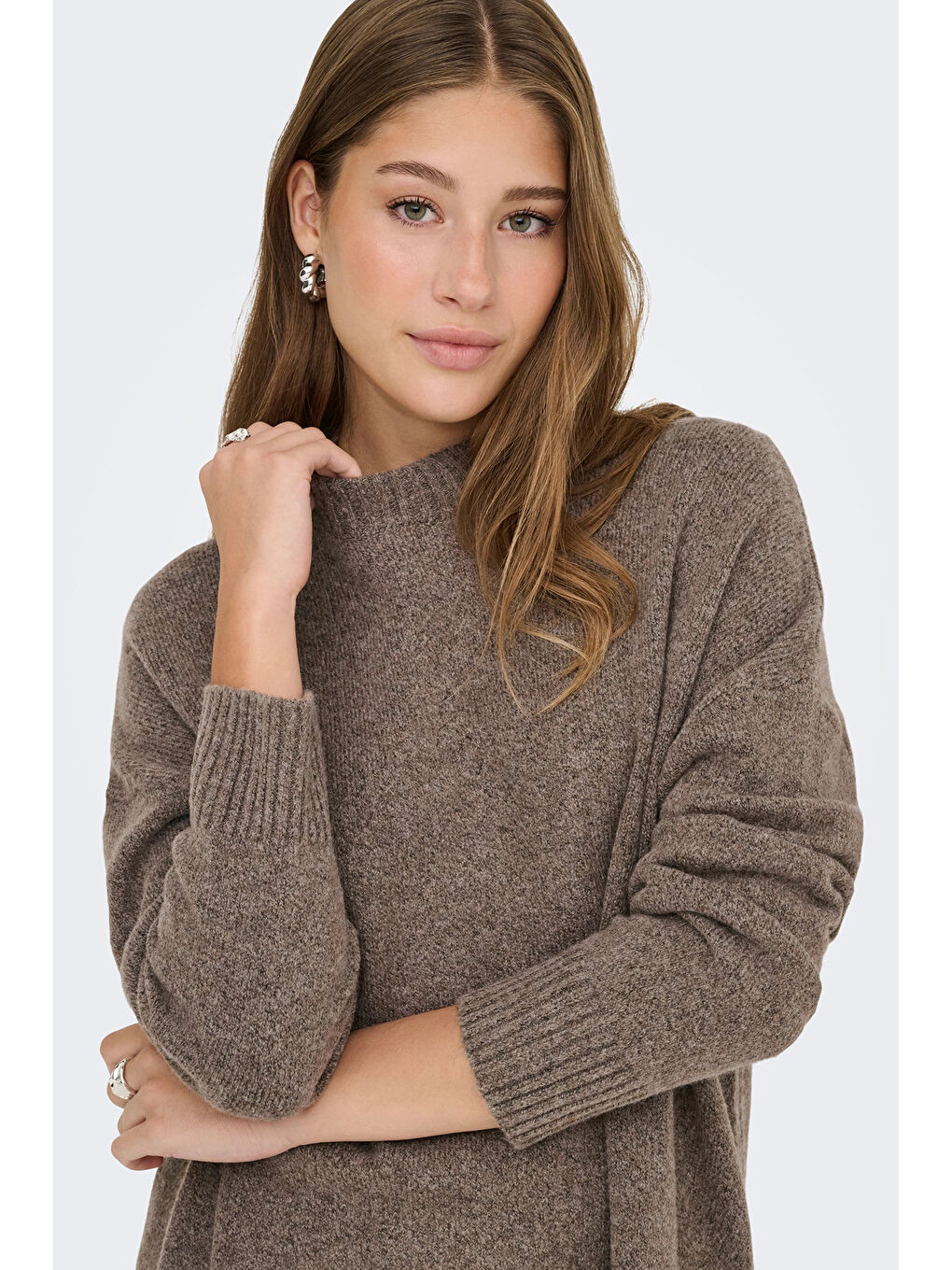 Kahverengi Onlhazel Oversize Fit Balıkçı Yaka Örme Kadın Kazak 15352853-6