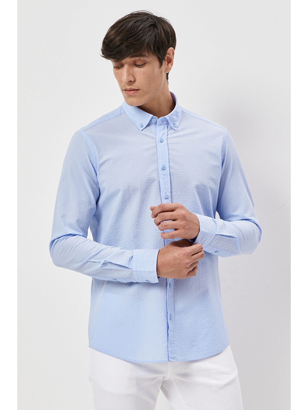 Erkek Mavi Slim Fit Dar Kesim Düğmeli Yaka %100 Pamuk Desenli Gömlek-2