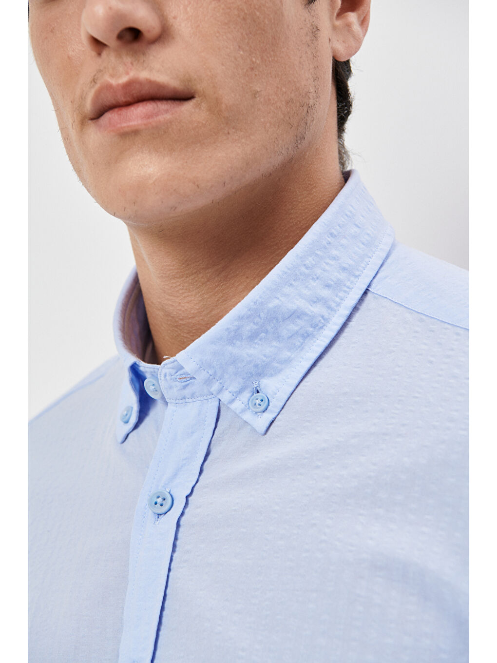 Erkek Mavi Slim Fit Dar Kesim Düğmeli Yaka %100 Pamuk Desenli Gömlek-4